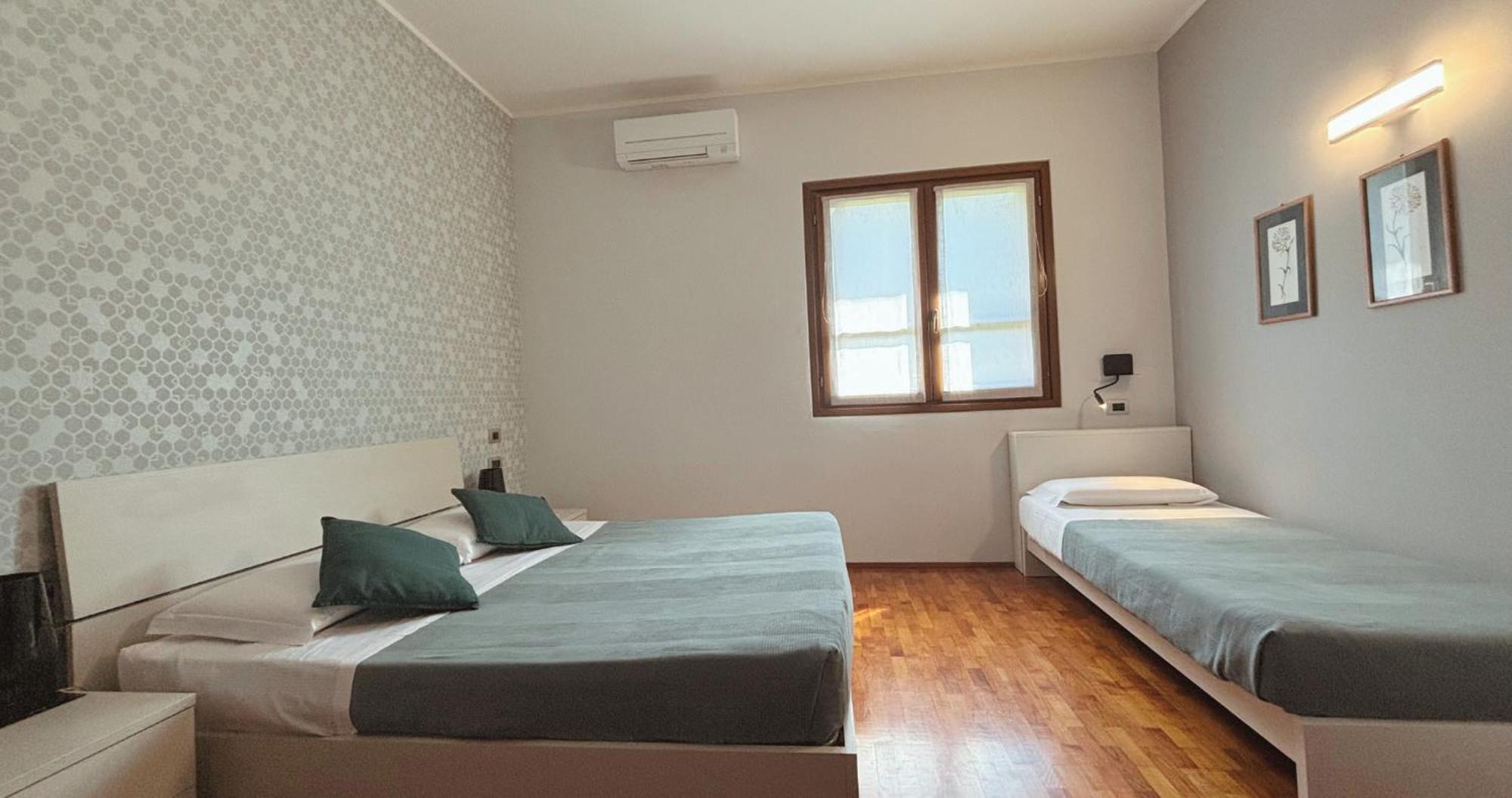 Bed and Breakfast Casa Ceruti Villa Guardia Exteriér fotografie